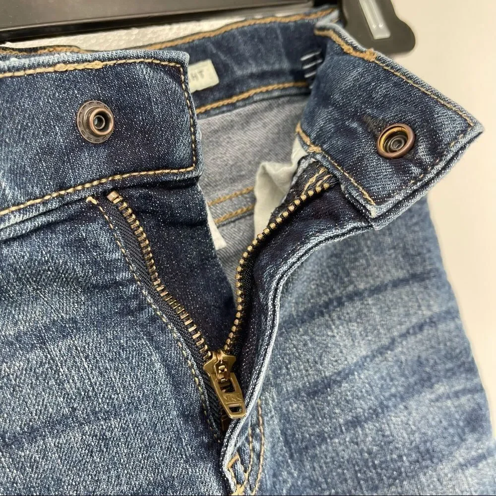 OshKosh B’gosh Boy’s Straight Leg Adjustable Waist Denim Jeans Size 4 Regular